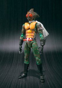 Boneco do Kamen Rider Amazon SH Figuarts