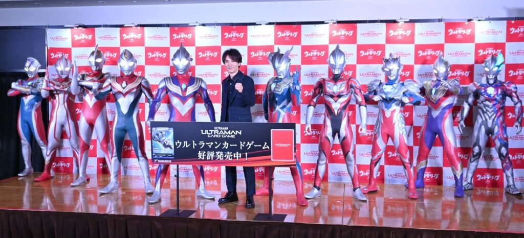 Ator do Ultraman Tiga, faz aparição surpresa em evento