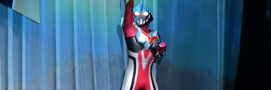 Nexus e Max emocionam fãs na TSUBURAYA CONVENTION