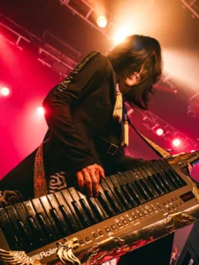 Ultraman Teo divulga abertura oficial e aumenta expectativa para estreia com a música LINK HEARTS