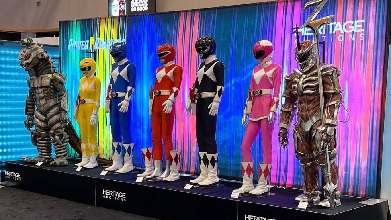 Leilão com 900 itens oficiais dos Power Rangers tem itens revelados