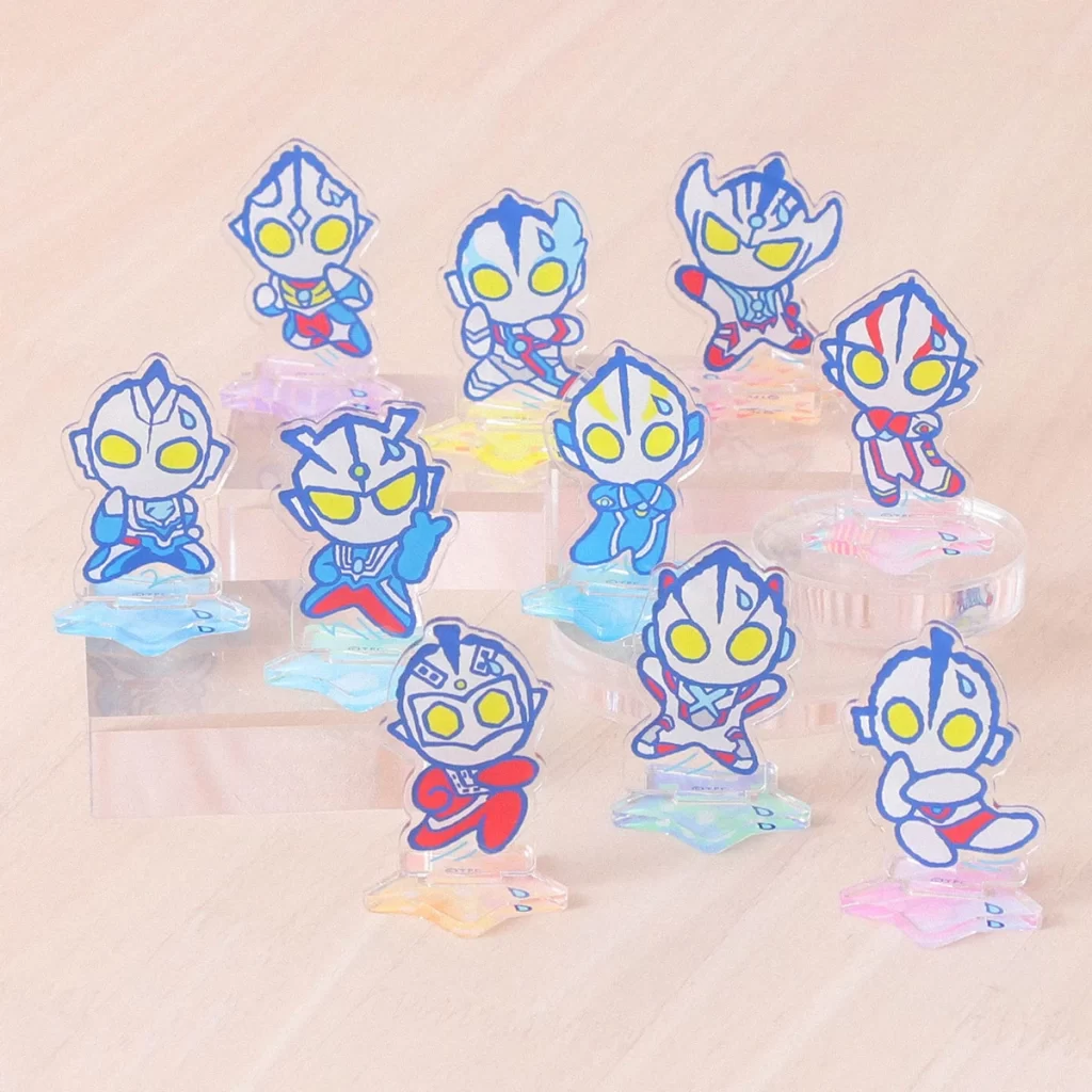 Ultraman versão fofura loja traz pelúcias, bolsas e itens exclusivos