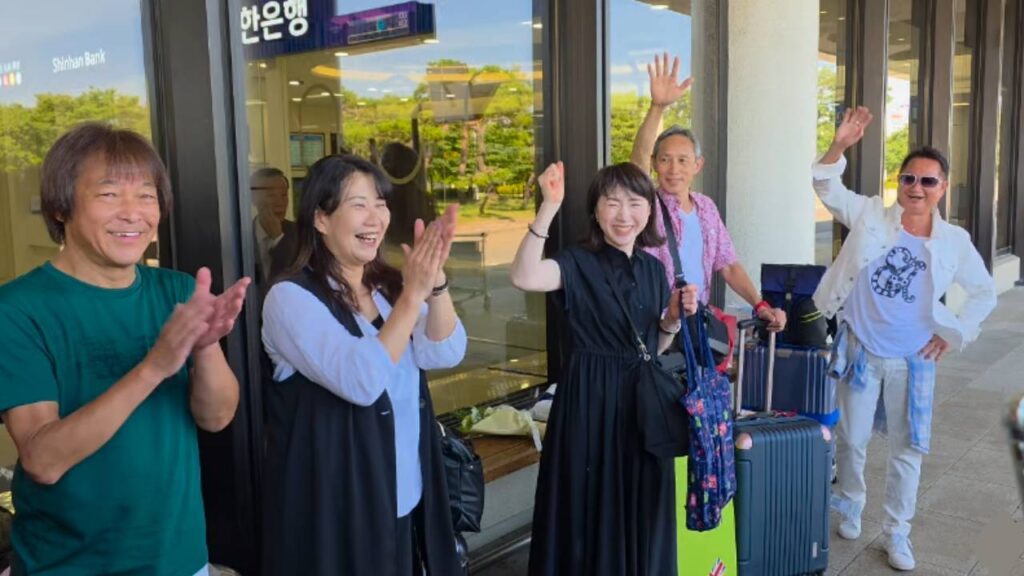 Os cinco atores de Flashman são recebidos na Coreia do Sul