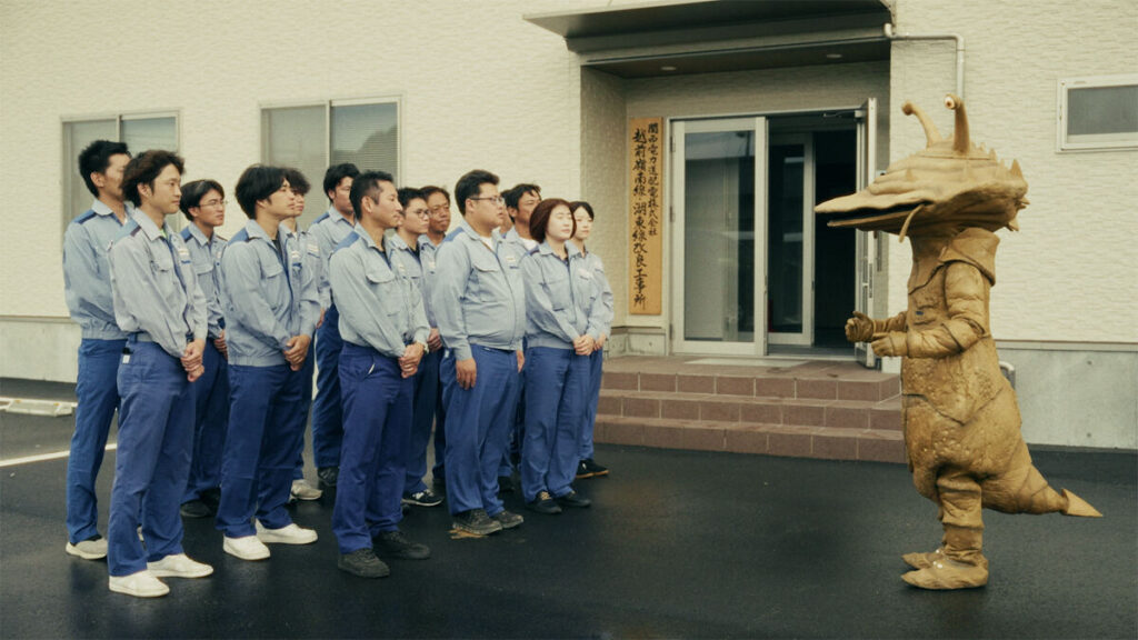 Kanegon visita canteiro de obras em novo comercial da Kansai Electric
