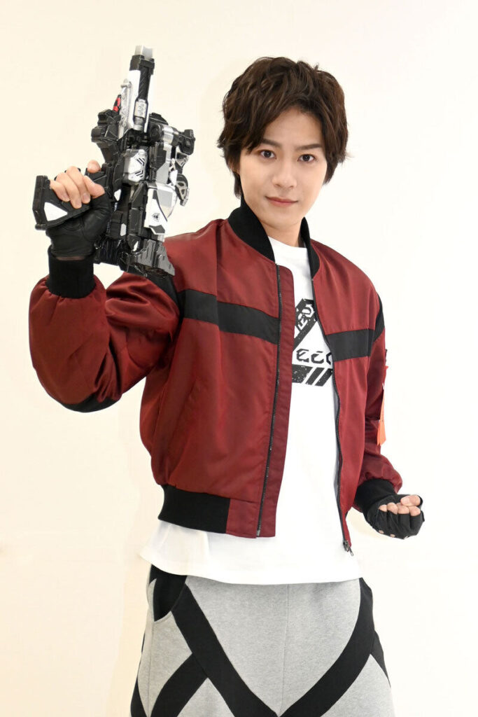 Em entrevista, ator de Gavan Infinity fala sobre o seu personagem