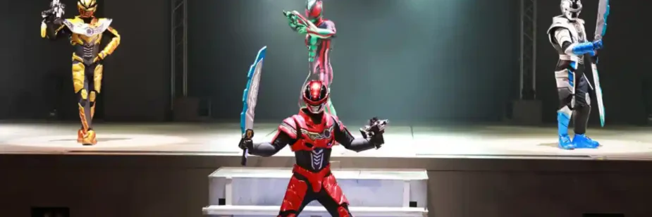Gavan Infinity e Kamen Rider Zeztz se encontram em show