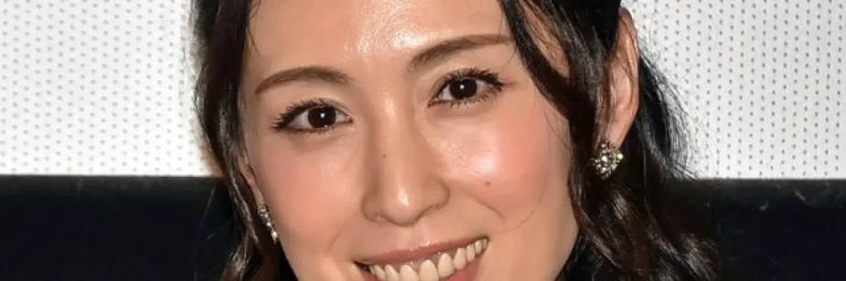 Akiko Hinagata surpreende público no Super Sentai Legend 6NIGHT