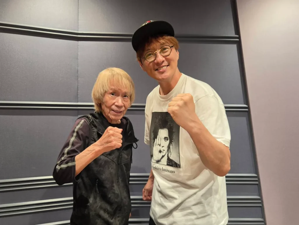 Akira Kushida relembra luta pela vida e revela impacto na sua voz