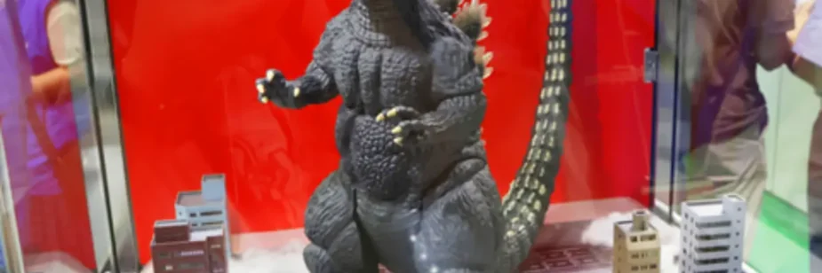 Novo Godzilla controlado à distância anda, ruge e solta fumaça