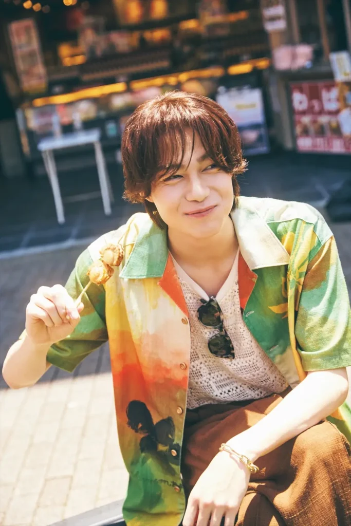 Ator de Kamen Rider Zeztz lança primeiro photobook