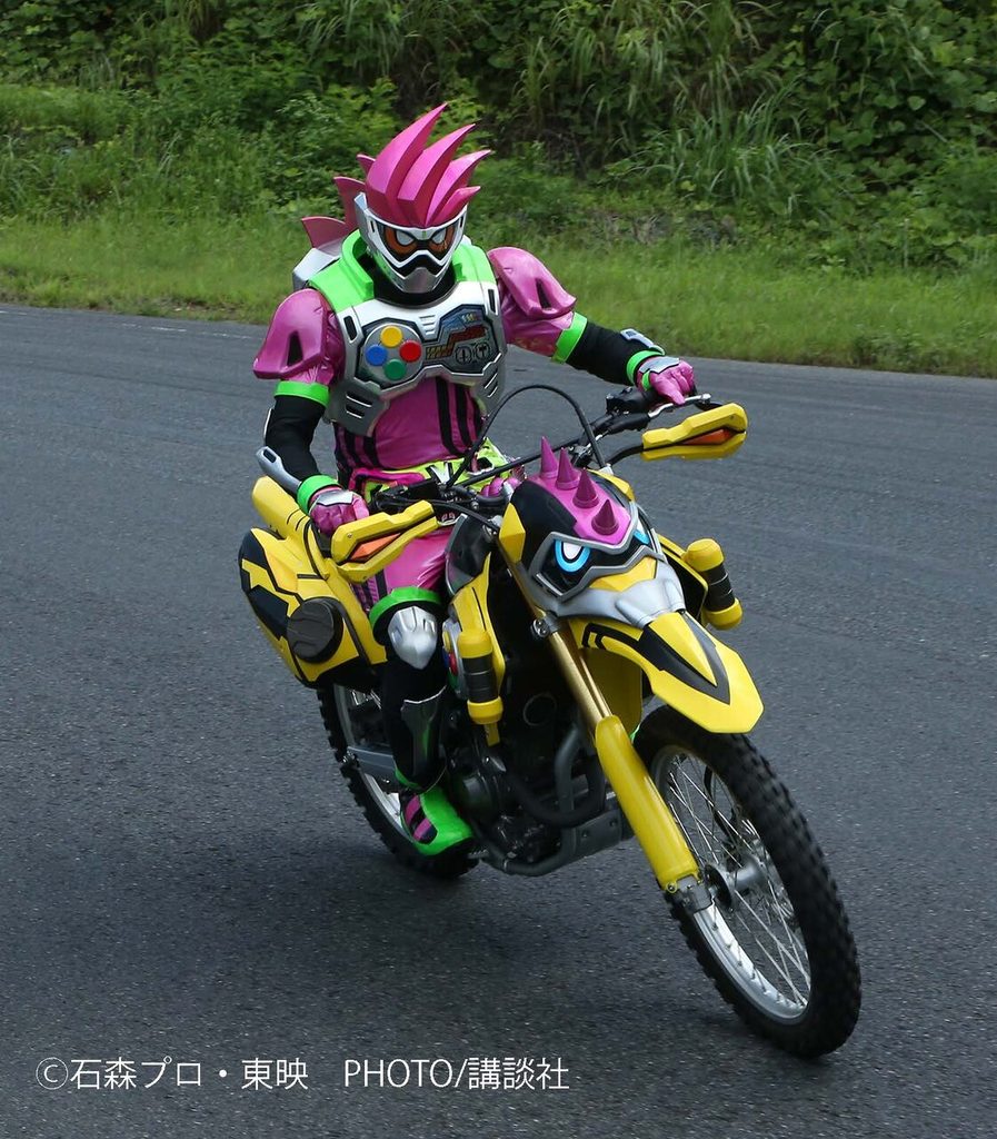 Kamen Rider Ex-Aid celebra dez anos com retrospectiva de suas formas
