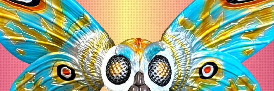 Mothra ganha boneco articulado e conjunto especial com larva e casulo