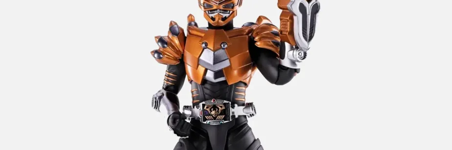 Scissors ganha boneco de luxo 24 anos depois de Kamen Rider Ryuki
